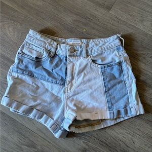 PacSun Blue and White Jean Shorts size 25